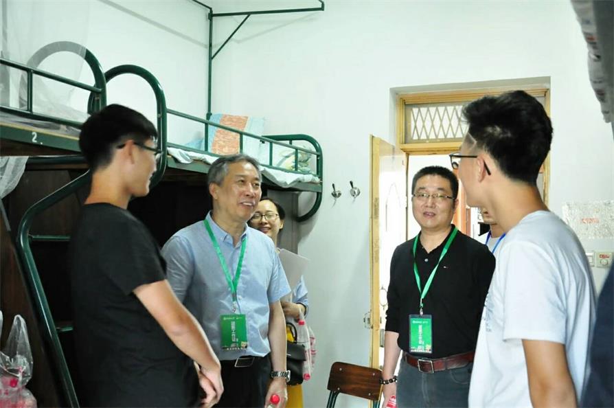 1536548183384445.jpg 530696959868014482.jpg